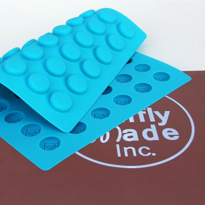 Macaron mold with logo