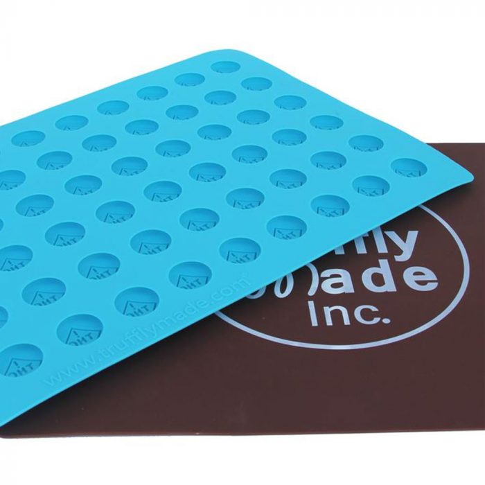 Macaron mold with logo