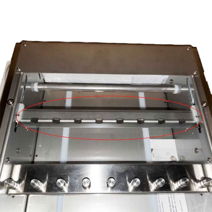Piston sliding bar for universal depositor detail